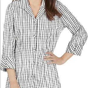 Foxcroft Women's black white crinkle button up tunic 16w